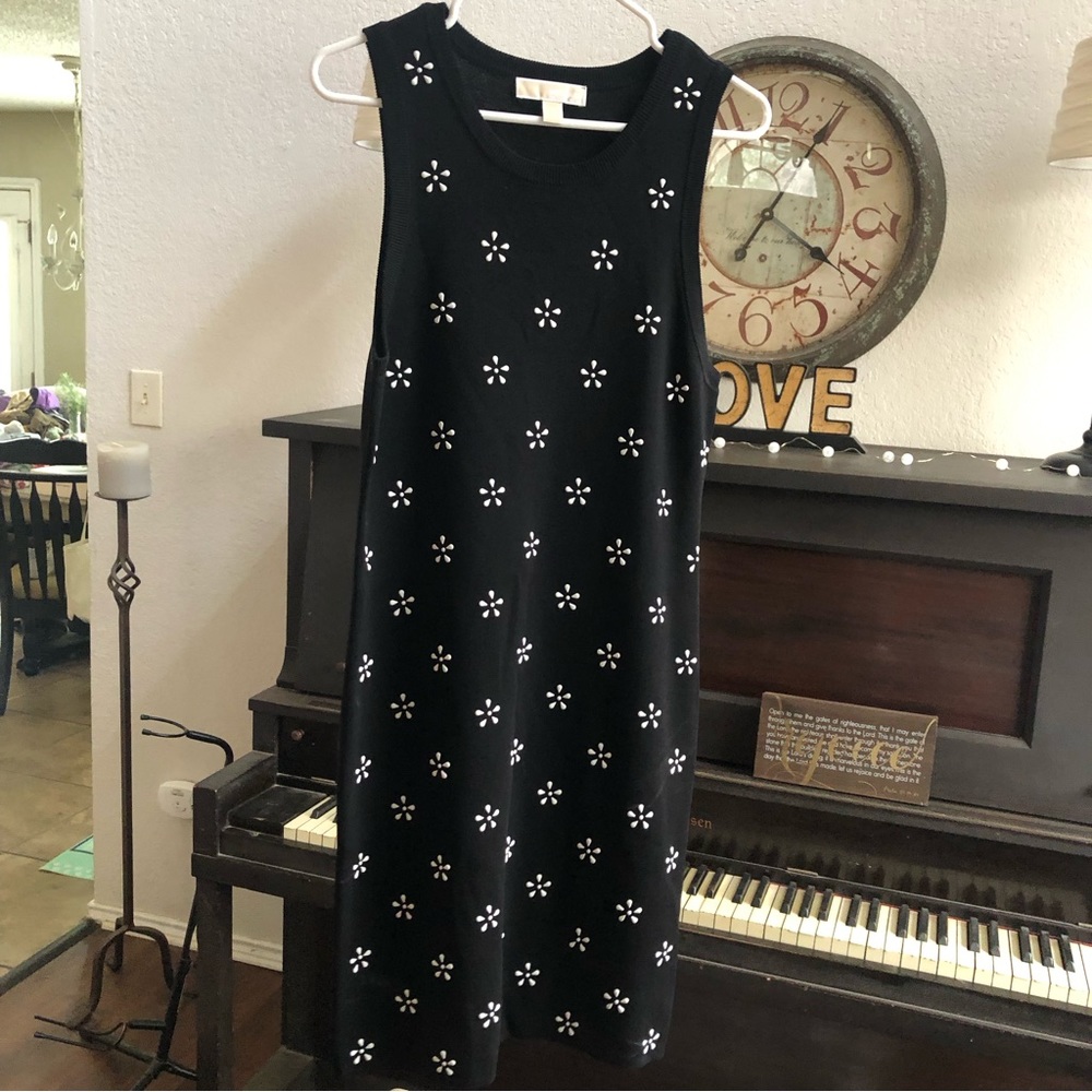 Michael Kors black & white beaded dress size large stretchy